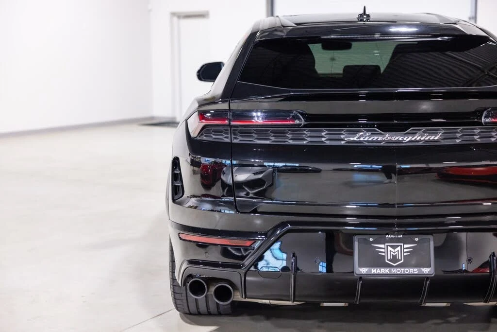 2025 Lamborghini Urus SE - Image 14 of 31