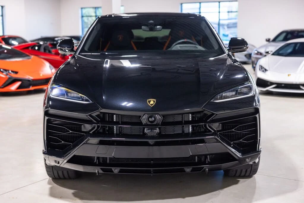 2025 Lamborghini Urus SE - Image 11 of 31
