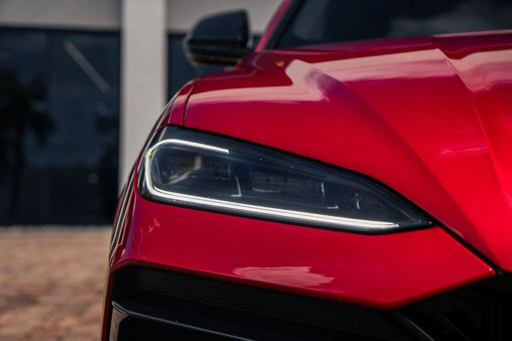 2025 Lamborghini Urus SE - Image 9 of 31