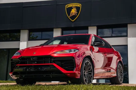 2025 Lamborghini Urus SE AWD