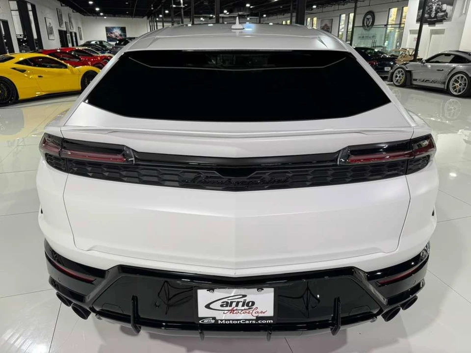 2025 Lamborghini Urus SE - Image 6 of 12