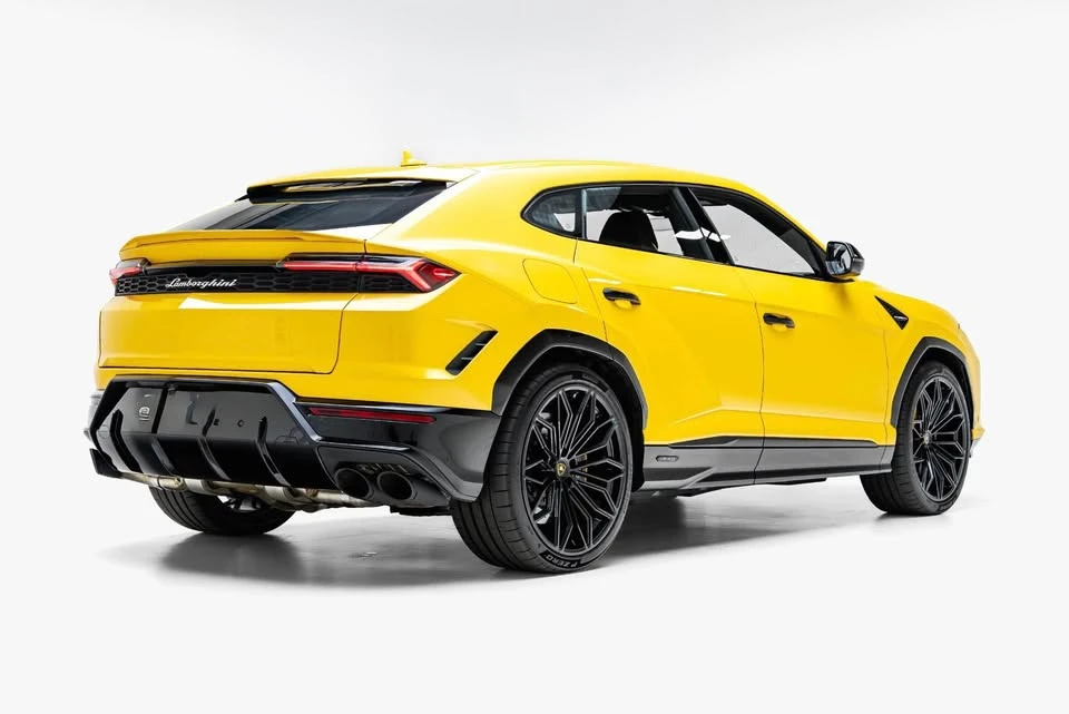 2025 Lamborghini Urus SE - Image 7 of 20