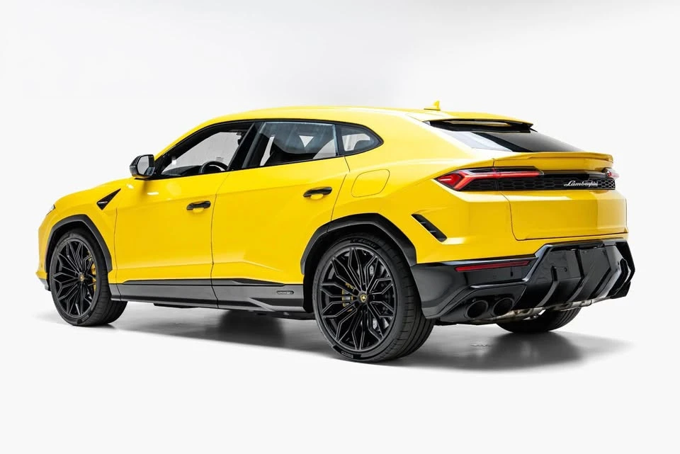 2025 Lamborghini Urus SE - Image 9 of 20