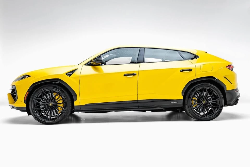 2025 Lamborghini Urus SE - Image 10 of 20