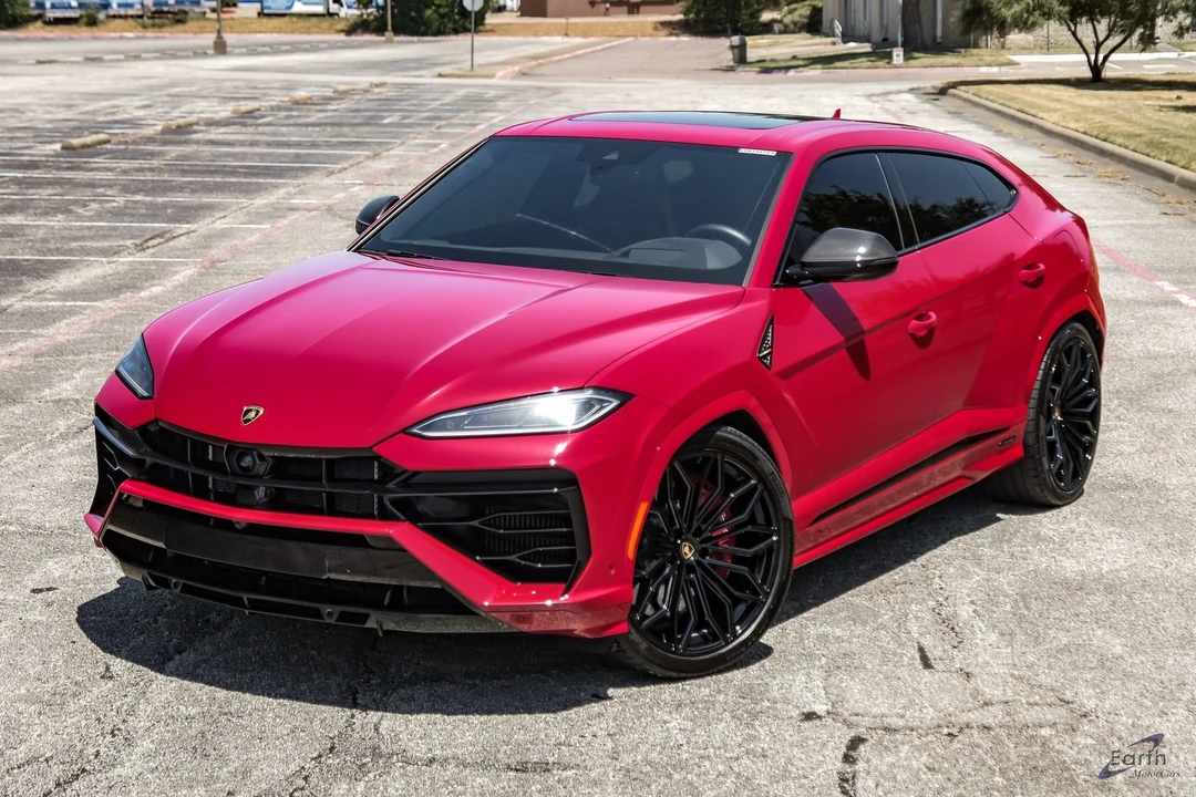 2025 Lamborghini Urus SE - Image 7 of 31