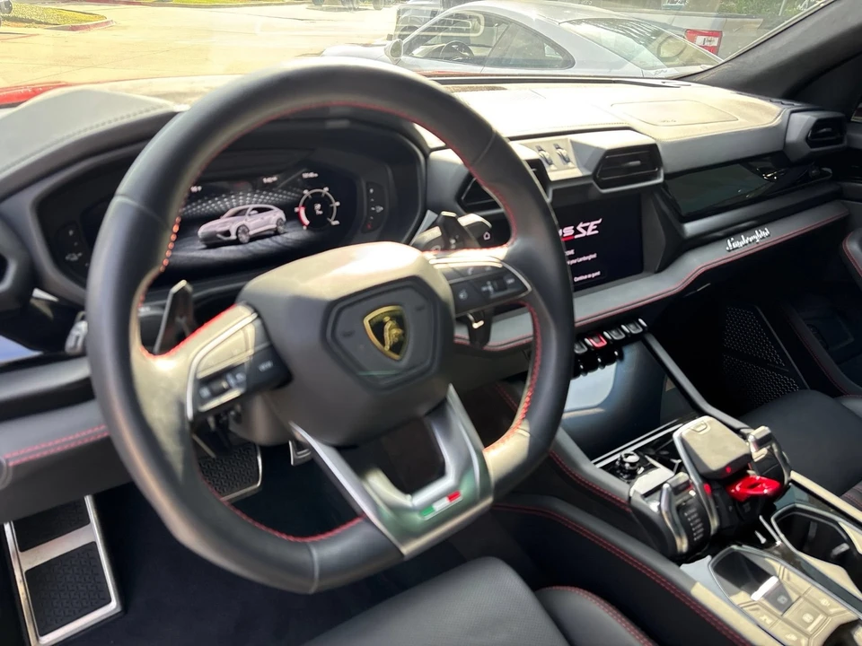 2025 Lamborghini Urus SE - Image 6 of 9