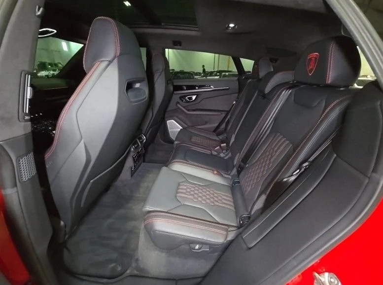 2025 Lamborghini Urus SE - Image 5 of 7