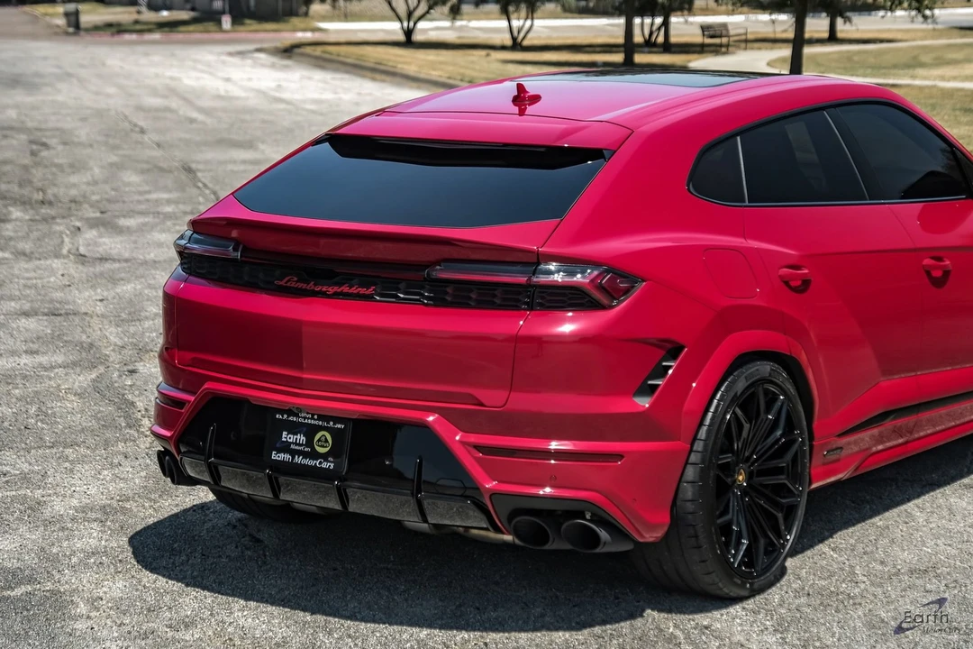 2025 Lamborghini Urus SE - Image 20 of 31