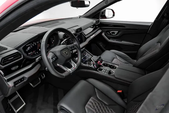 2025 Lamborghini Urus SE - Image 3 of 31