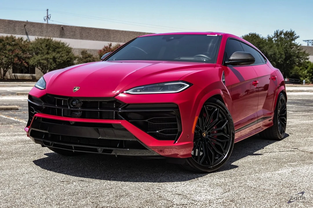 2025 Lamborghini Urus SE - Image 6 of 31