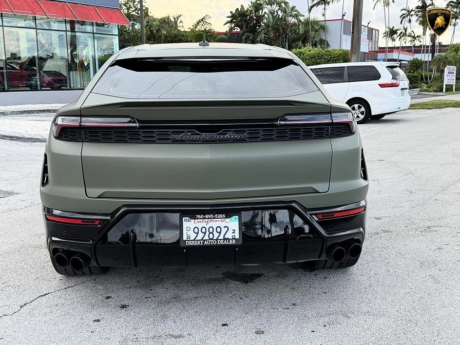 2025 Lamborghini Urus SE - Image 16 of 31