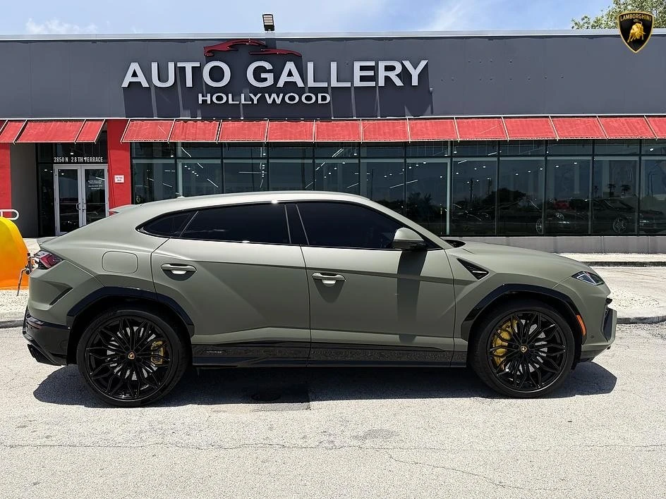 2025 Lamborghini Urus SE - Image 10 of 31