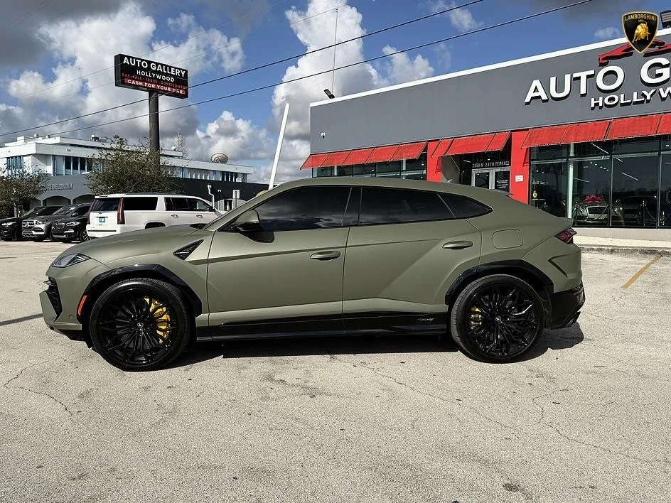 2025 Lamborghini Urus SE - Image 5 of 31