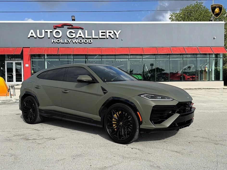 2025 Lamborghini Urus SE - Image 2 of 31