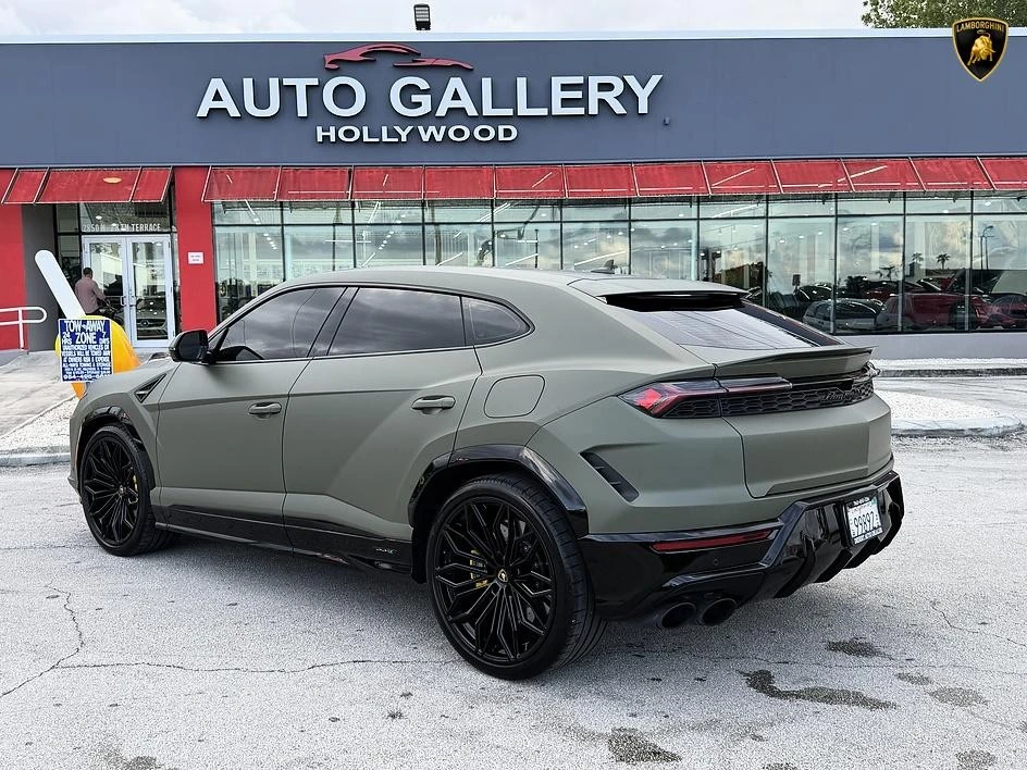 2025 Lamborghini Urus SE - Image 14 of 31