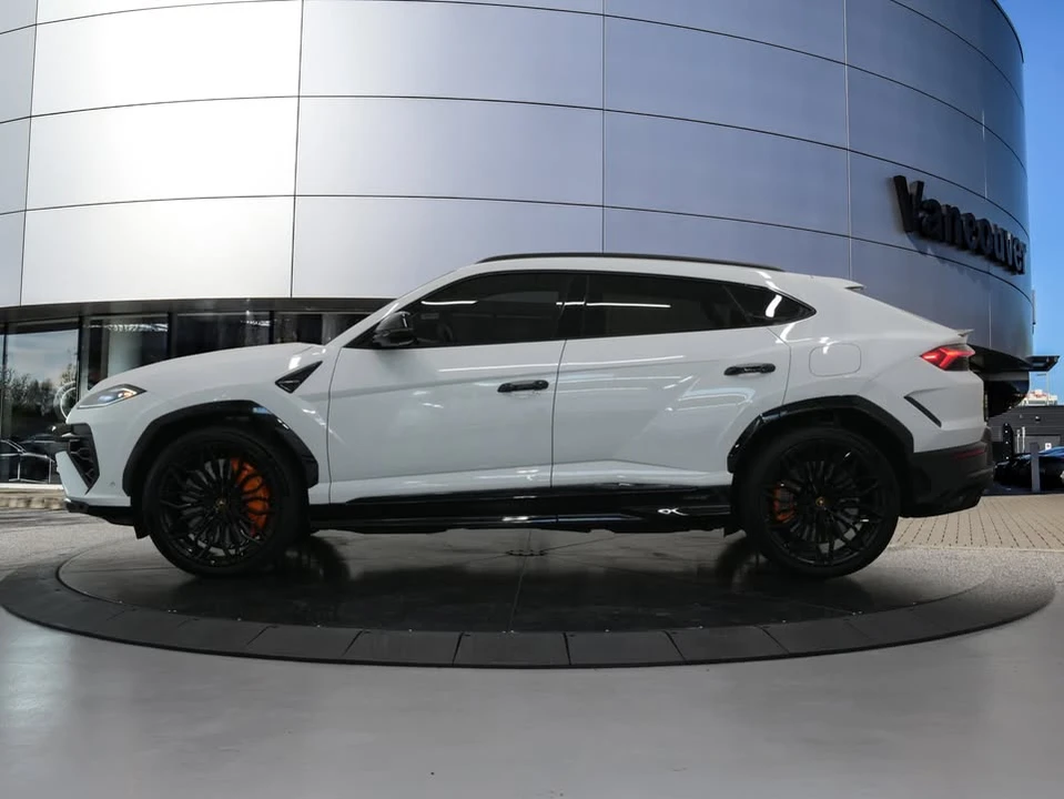 2025 Lamborghini Urus SE - Image 8 of 19