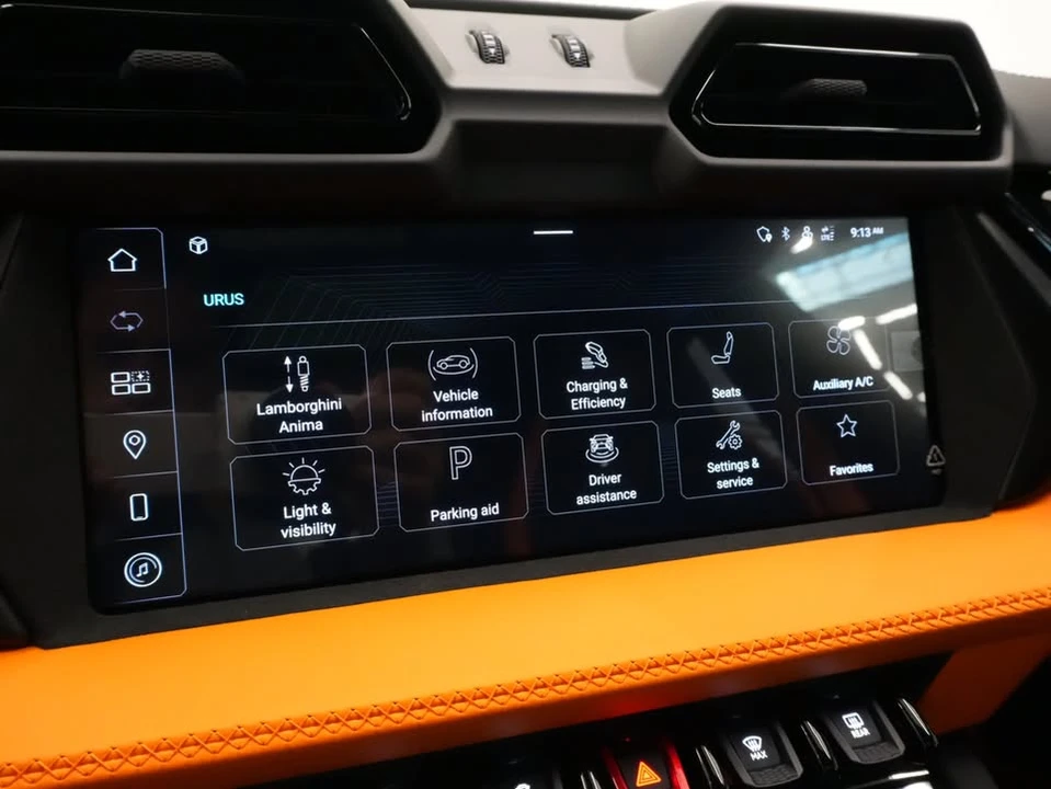 2025 Lamborghini Urus SE - Image 15 of 19