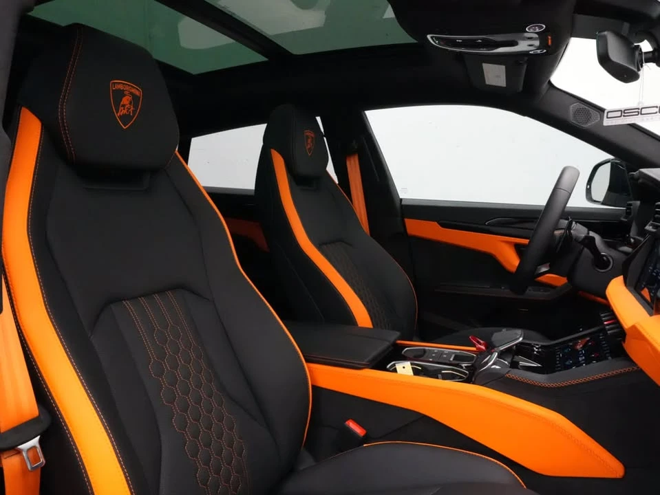 2025 Lamborghini Urus SE - Image 12 of 19