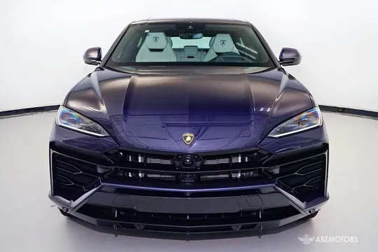 2025 Lamborghini Urus SE