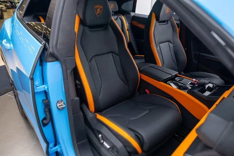 2025 Lamborghini Urus SE - Image 14 of 20