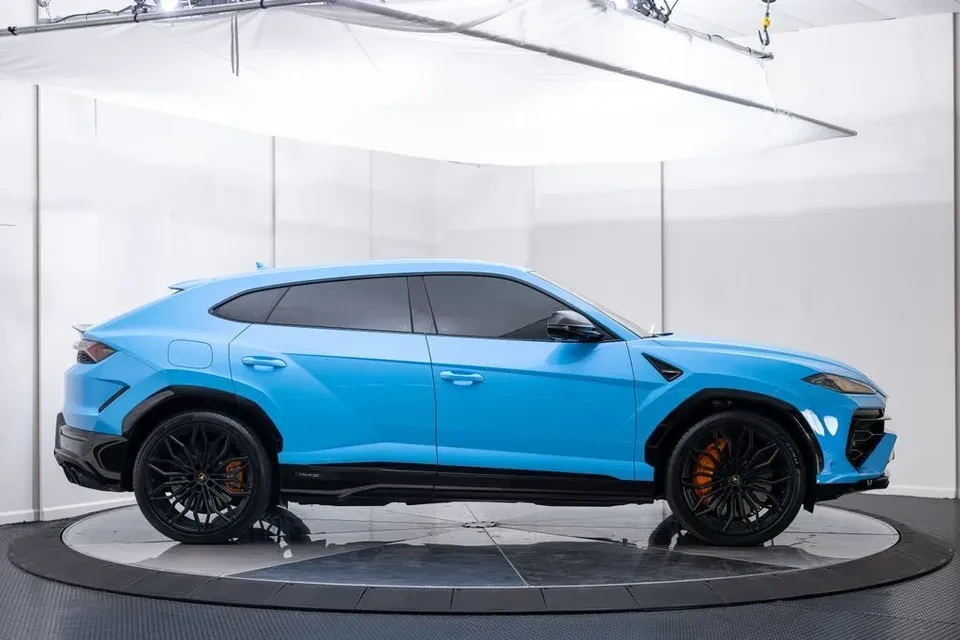 2025 Lamborghini Urus SE - Image 6 of 20