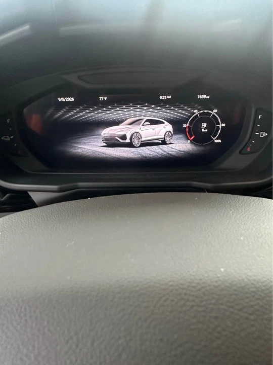 2025 Lamborghini Urus SE - Image 14 of 20