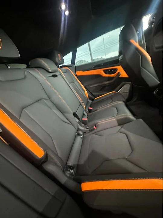 2025 Lamborghini Urus SE - Image 8 of 20