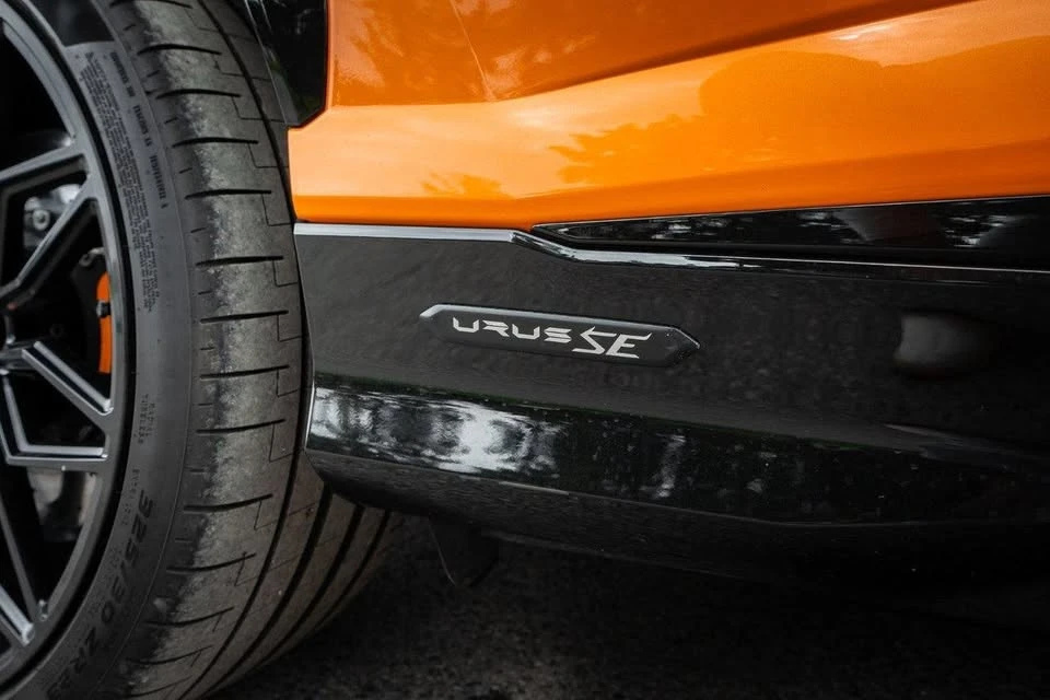 2025 Lamborghini Urus SE - Image 6 of 19