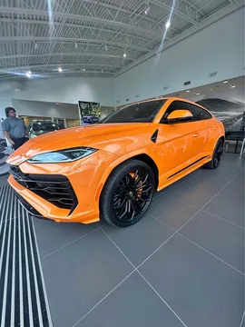 2025 Lamborghini Urus SE