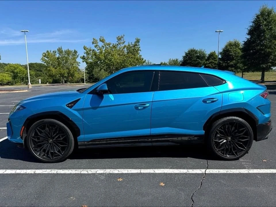 2025 Lamborghini Urus SE - Image 2 of 16