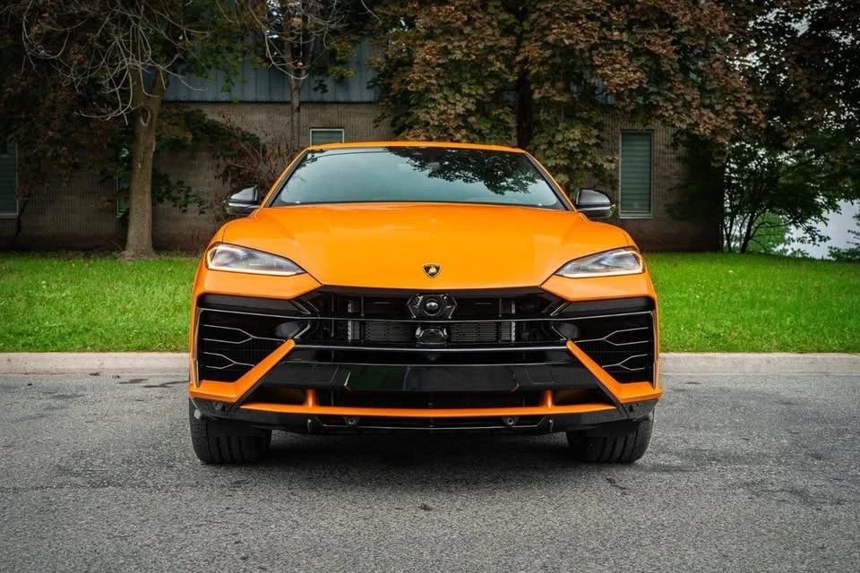 2025 Lamborghini Urus SE - Image 2 of 20