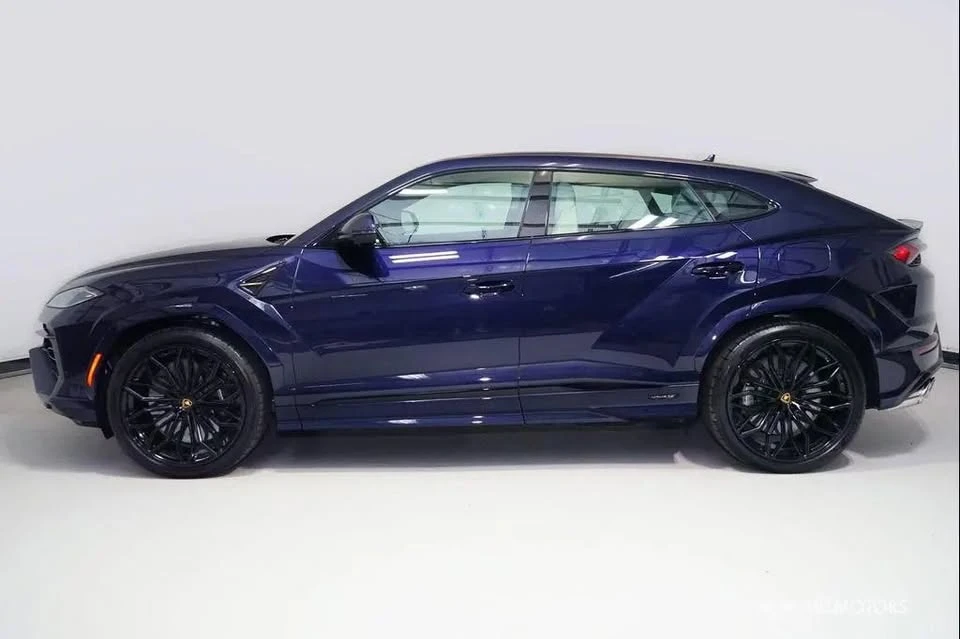 2025 Lamborghini Urus SE - Image 5 of 19