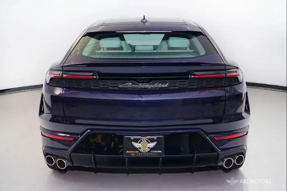 2025 Lamborghini Urus SE - Image 8 of 19