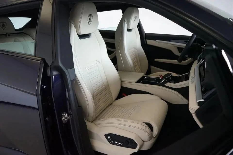 2025 Lamborghini Urus SE - Image 11 of 19