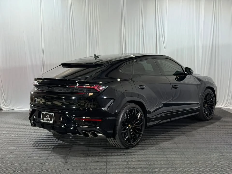 2025 Lamborghini Urus SE - Image 2 of 18
