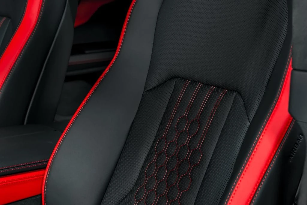 2025 Lamborghini Urus SE - Image 21 of 31