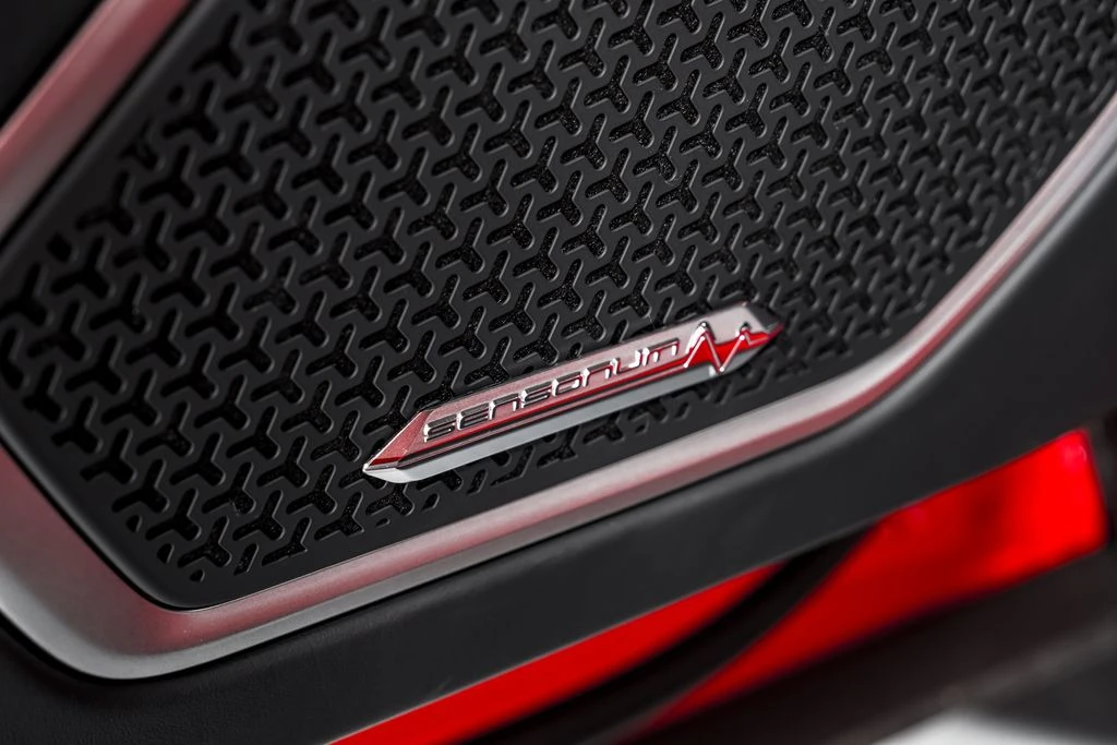 2025 Lamborghini Urus SE - Image 11 of 31