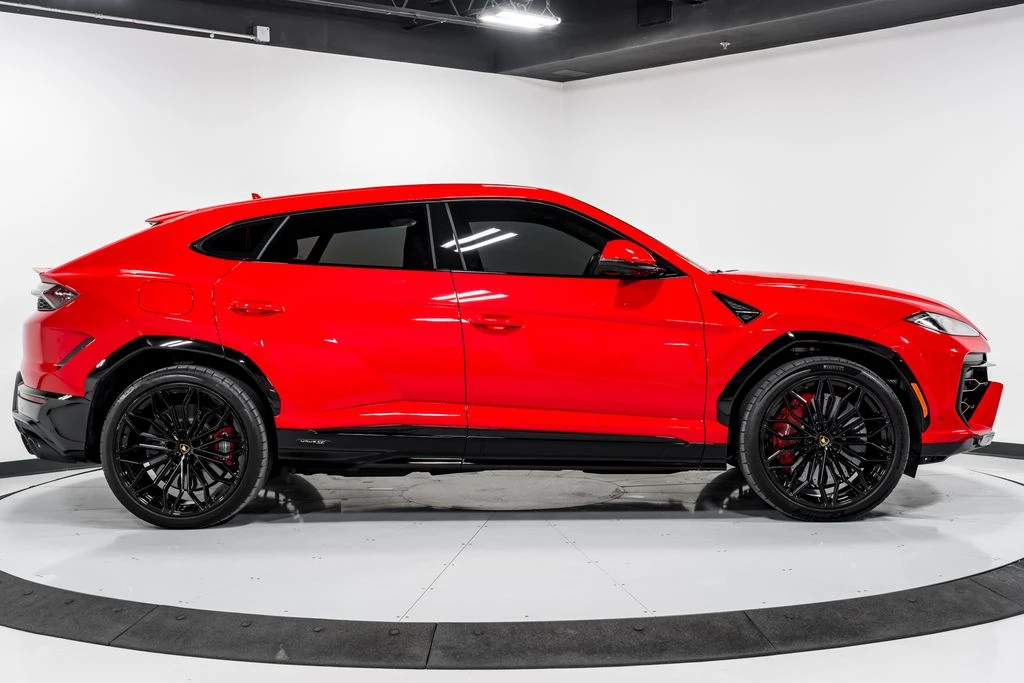 2025 Lamborghini Urus SE - Image 2 of 31