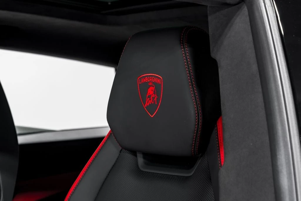 2025 Lamborghini Urus SE - Image 20 of 31