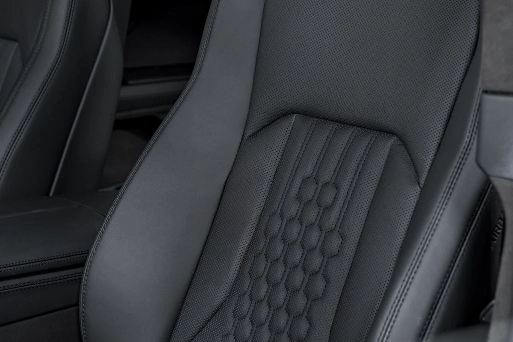 2025 Lamborghini Urus SE - Image 22 of 31