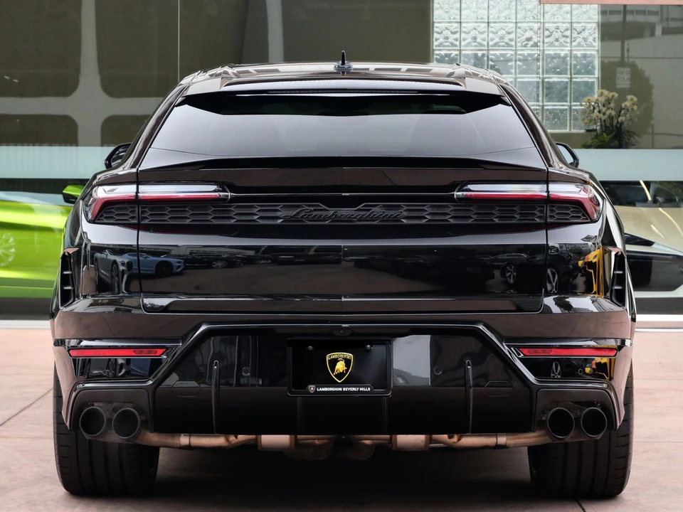 2025 Lamborghini Urus SE - Image 4 of 26