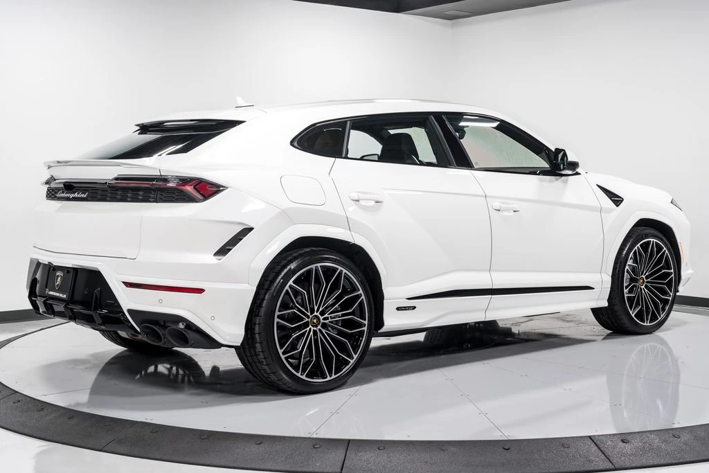 2025 Lamborghini Urus SE - Image 3 of 31