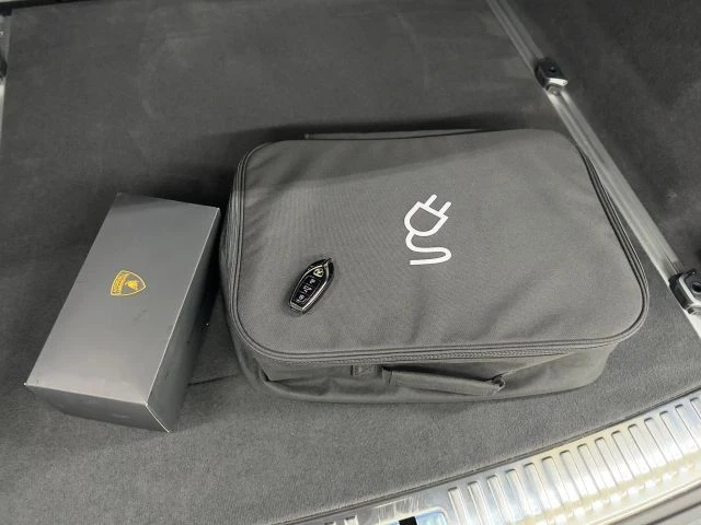 2025 Lamborghini Urus SE - Image 3 of 31