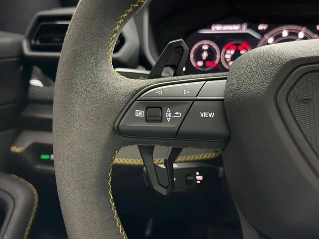 2025 Lamborghini Urus - Image 23 of 31