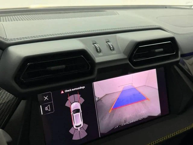 2025 Lamborghini Urus - Image 26 of 31