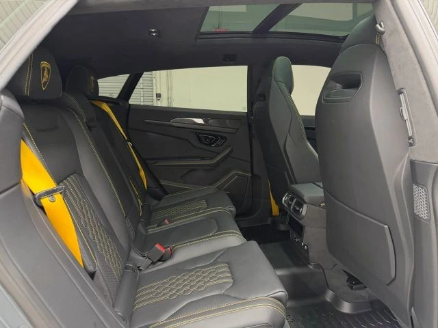 2025 Lamborghini Urus SE - Image 17 of 31