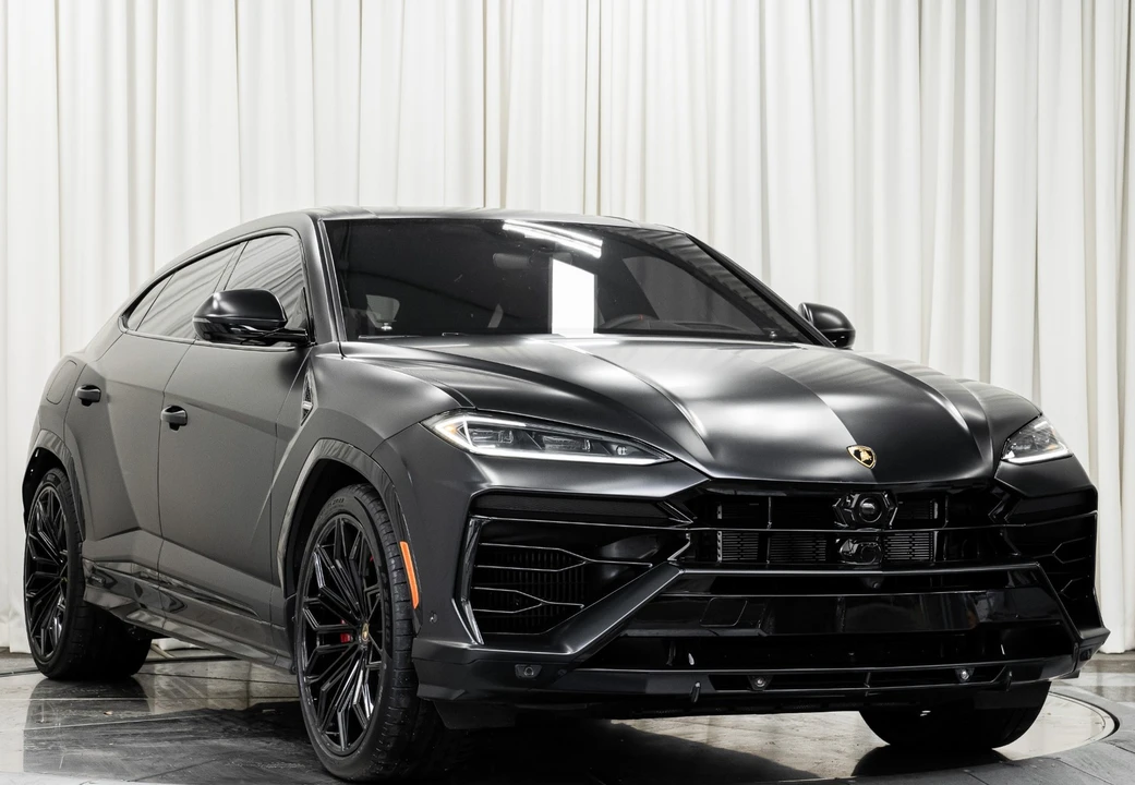 2025 Lamborghini Urus SE - Image 3 of 12