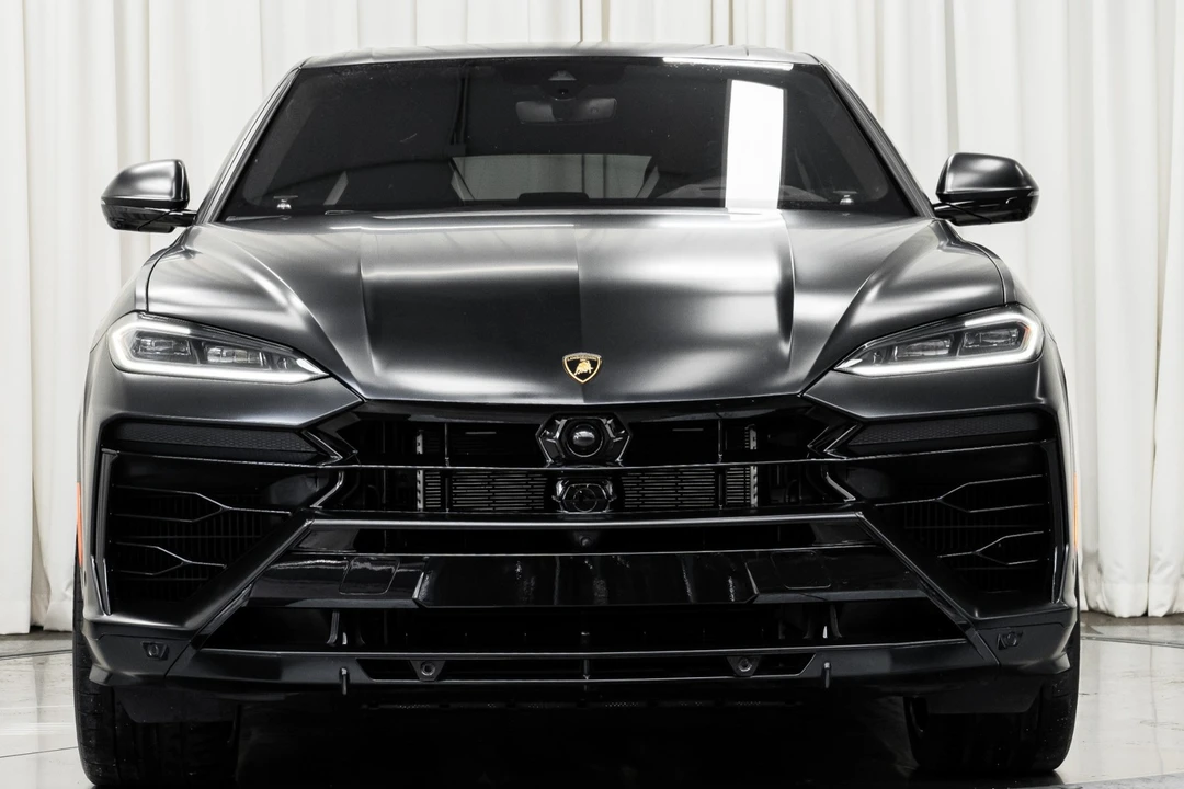 2025 Lamborghini Urus SE - Image 4 of 12