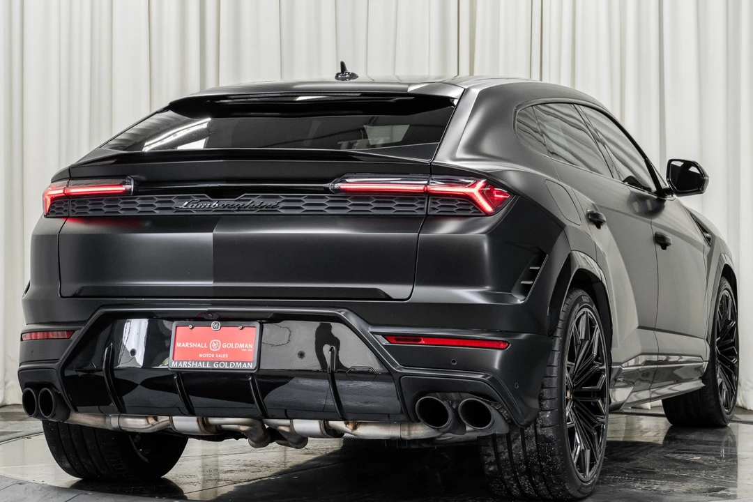 2025 Lamborghini Urus SE - Image 9 of 12