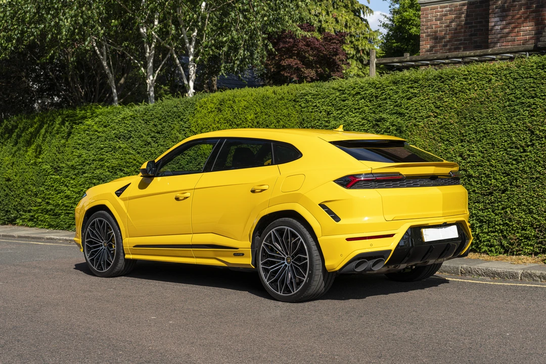 2025 Lamborghini Urus SE - Image 5 of 31